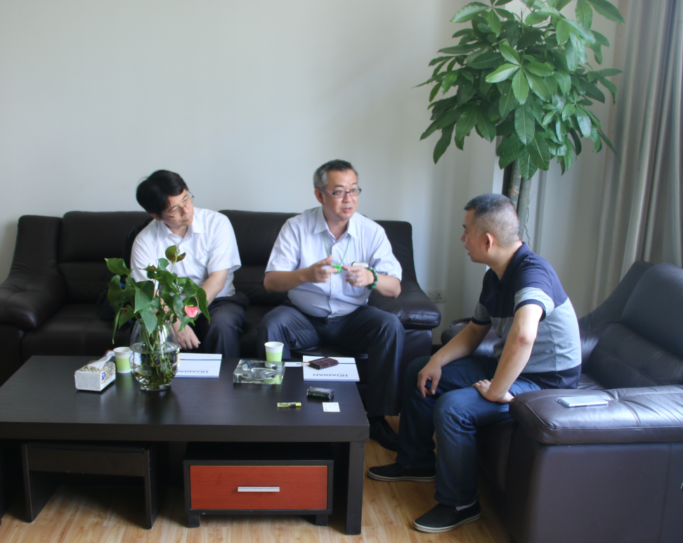 日本客戶一行到華電高科考察 日本客戶一行到華電高科考察